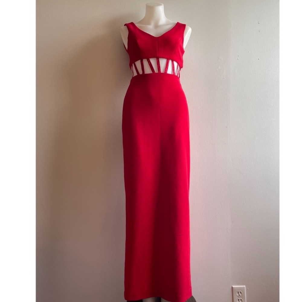 Lori Ann Montreal Elegant Red Sleeveless Maxi Dress